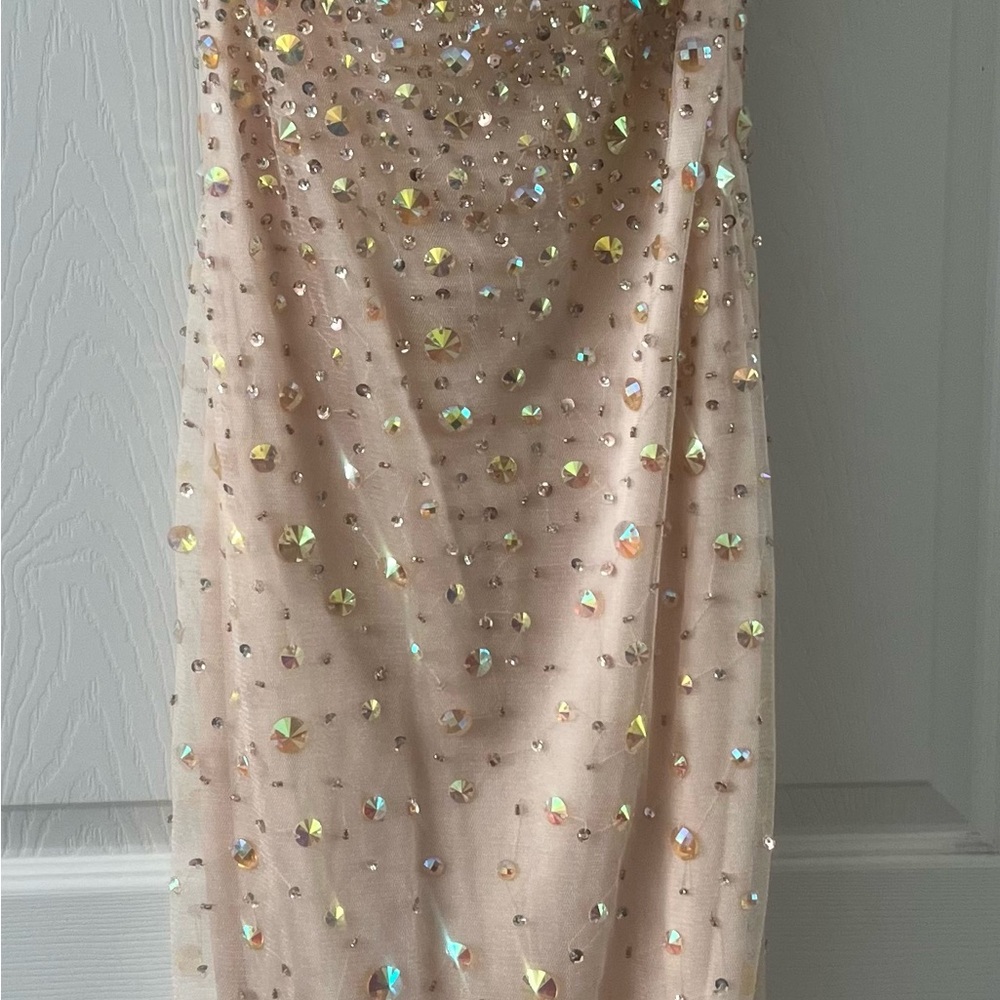 Elegant Beaded Dress with Iridescent Accents